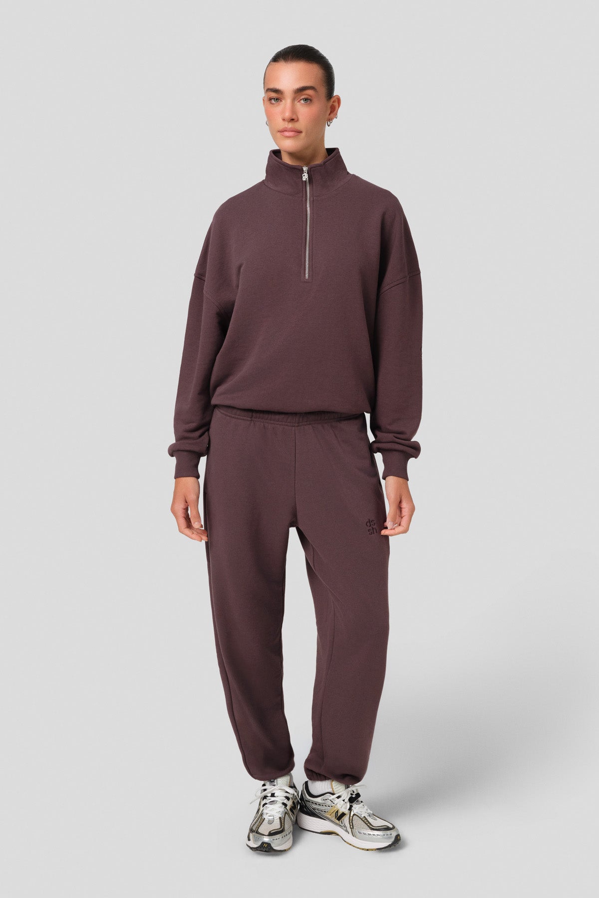 ESPRESSO RELAXED JOGGER