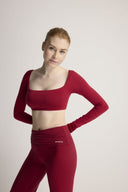 IT GIRL BORDO CROP