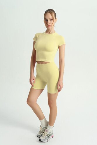 GLOW 'N FLOW BUTTER YELLOW ŞORT - Dossha